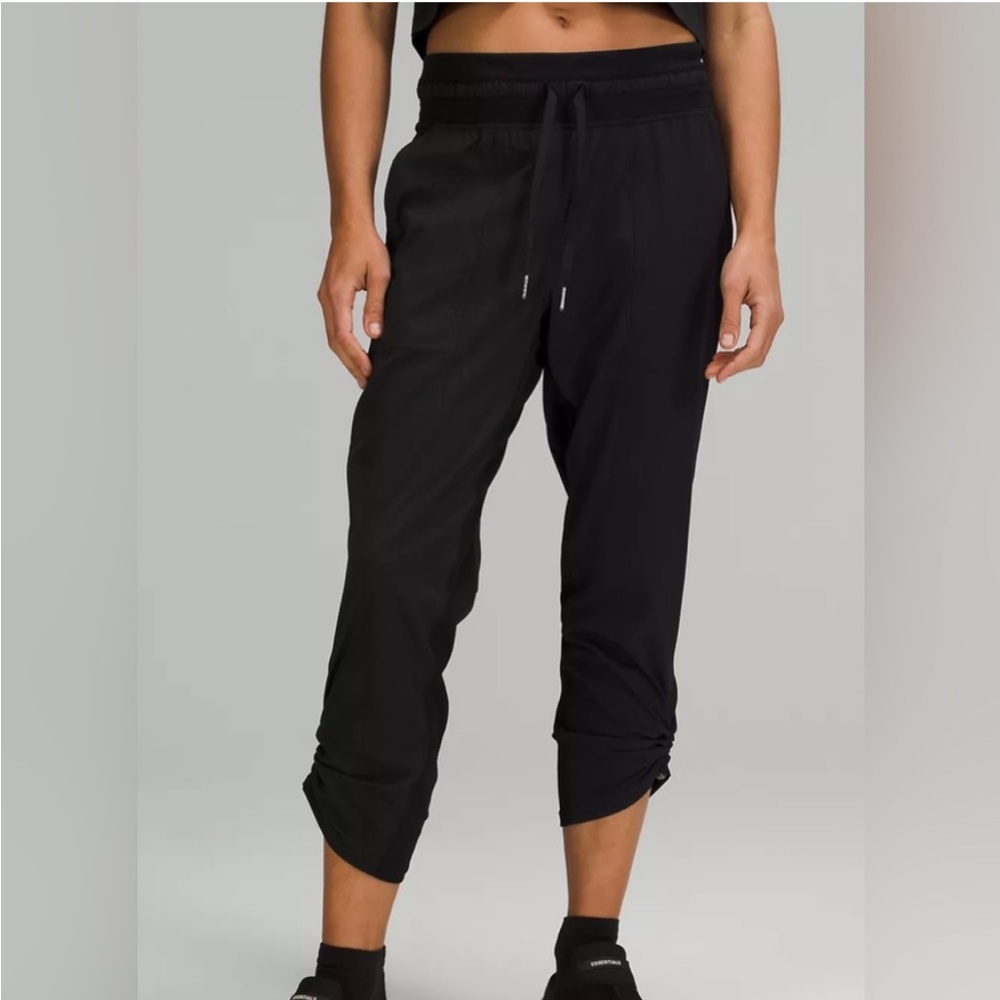 Lululemon Studio Crop Pants